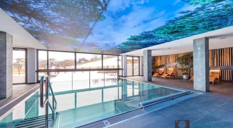 Almgut Hallenbad Pixel-LED-Decke